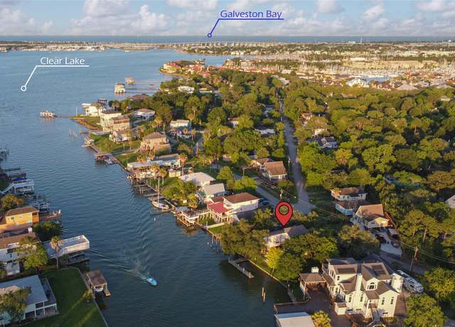 Property at 2154 Cove Park Dr, Kemah, TX 77565, 2 beds, 3 baths