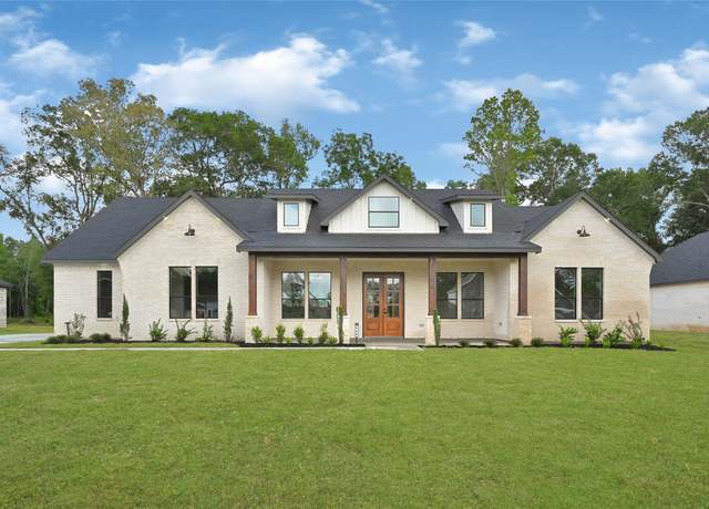 Property at 200 Road 6615, Dayton, TX 77535, 4 beds, 2.5 baths