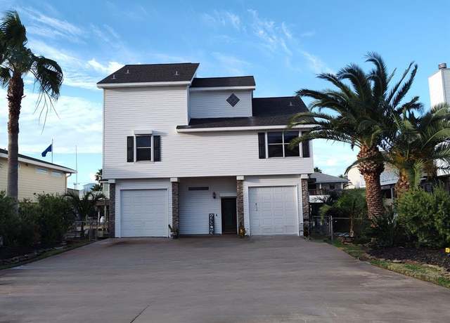 Property at 1318 Hawaii Dr, Tiki Island, TX 77554, 3 beds, 2 baths