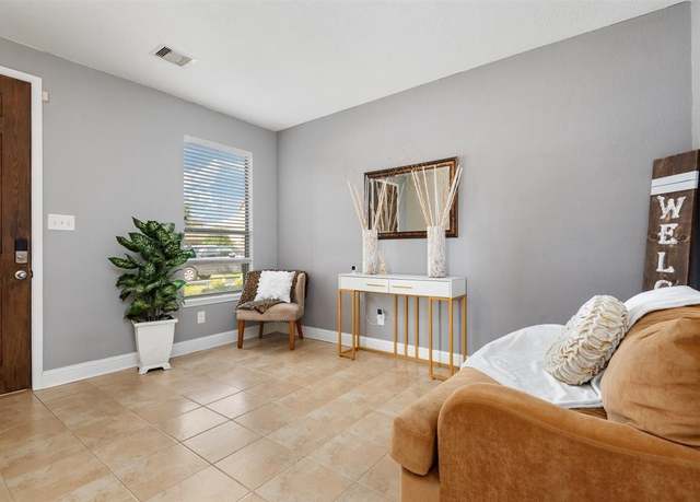 Property at 914 Bandon Ln, Houston, TX 77073, 4 beds, 2.5 baths
