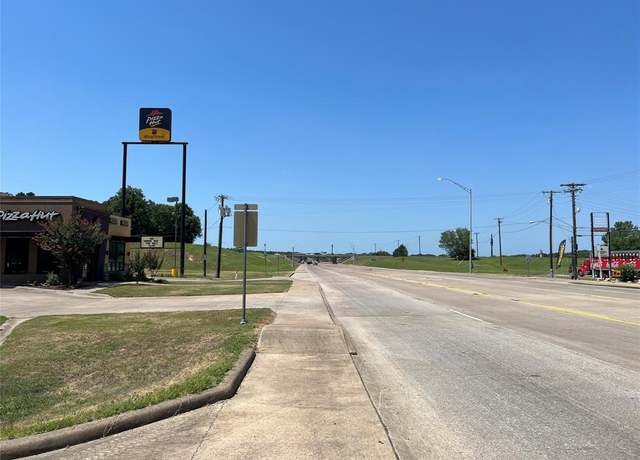 Property at 1518 W Commerce, Buffalo, TX 75833
