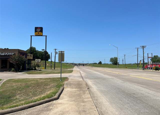Property at 1518 W Commerce, Buffalo, TX 75833