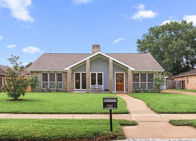 Property at 815 Millpond Dr, Sugar Land, TX 77498, 3 beds, 2 baths