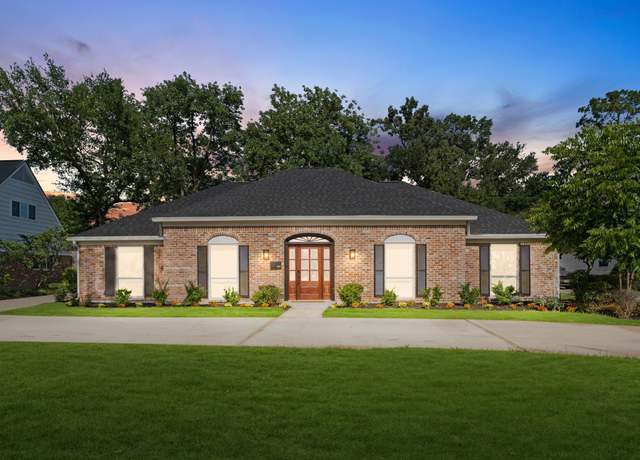 Property at 322 N Wilcrest Dr, Houston, TX 77079, 4 beds, 3 baths
