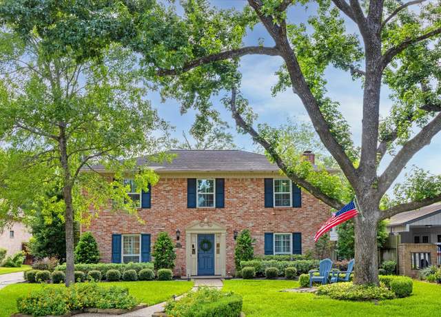 Property at 526 Hunters Den Dr, Houston, TX 77079, 4 beds, 2.5 baths