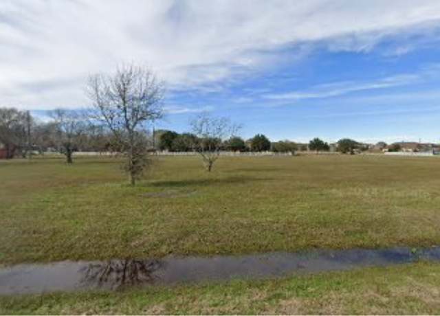 Property at 5934 Bridlewood Dr, Richmond, TX 77469