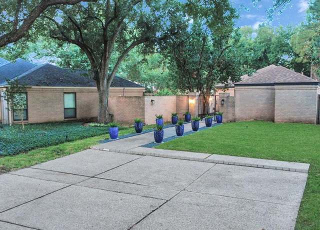 Property at 15707 Steamboat Ln, Houston, TX 77079, 4 beds, 2.5 baths