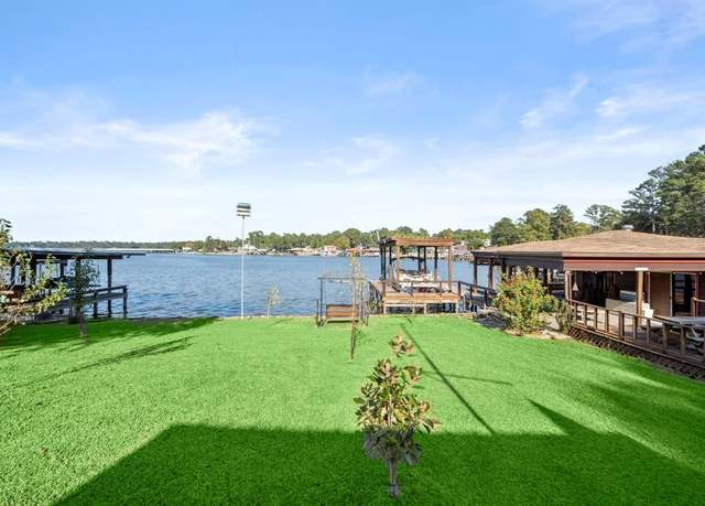 Property at 610 Sandy Ridge Dr, Livingston, TX 77351, 3 beds, 2.5 baths