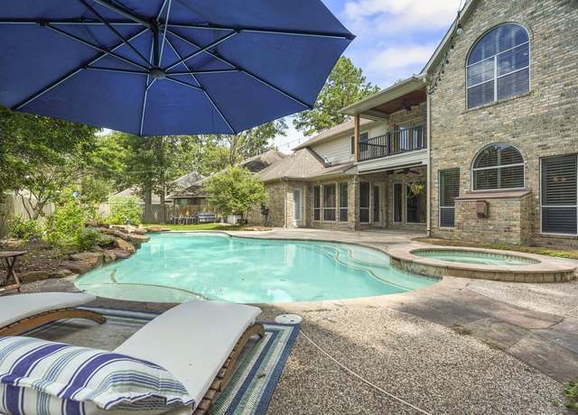Property at 2807 Hazy Hillside Ct, Kingwood, TX 77345, 5 beds, 4 baths