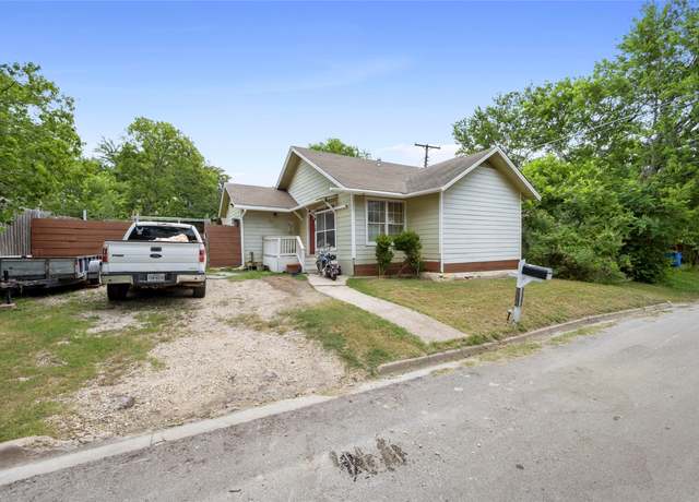 Property at 614 Victoria St, Taylor, TX 76574, 3 beds, 3 baths
