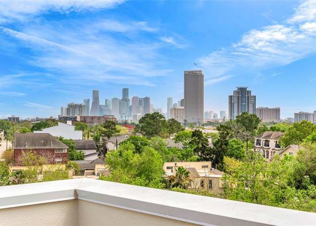 Property at 5219 Calle Cordoba Pl, Houston, TX 77007, 3 beds, 3.5 baths