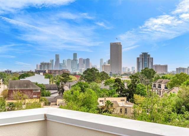 Property at 5219 Calle Cordoba Pl, Houston, TX 77007, 3 beds, 3.5 baths