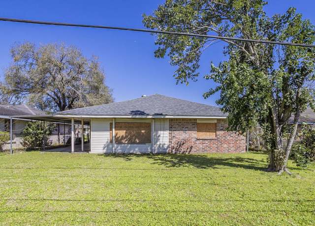 Property at 6702 Leedale St, Houston, TX 77016, 3 beds, 2 baths