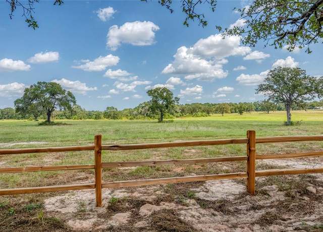 Property at 242 Oak Hill Ln, Bellville, TX 77418