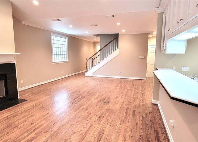 Property at 5002 Inker St, Houston, TX 77007, 3 beds, 2.5 baths