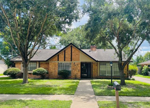 Property at 922 Circle Bend Dr, Missouri City, TX 77489, 3 beds, 2 baths