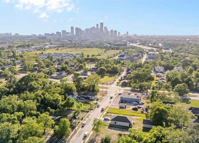 Property at 4419 Buck St St, Houston, TX 77020
