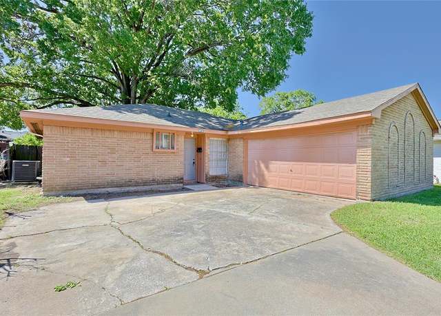 Property at 11619 Rowan Ln, Houston, TX 77072, 3 beds, 2 baths