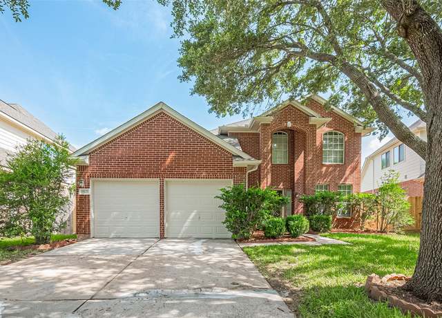 Property at 5527 Santa Chase Lane Ln, Sugar Land, TX 77479, 4 beds, 2.5 baths