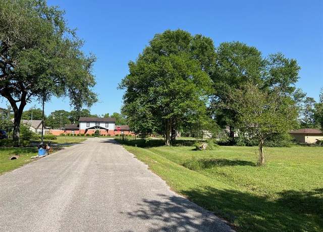 Property at 5130 Farb Dr, Houston, TX 77016