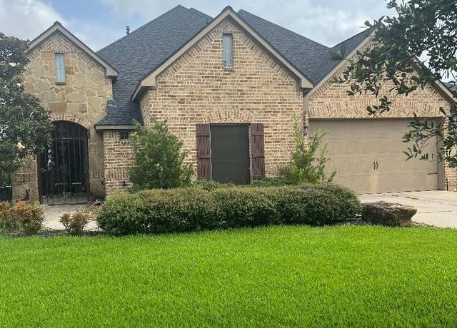 Property at 18835 Serene Water Dr, Montgomery, TX 77356, 4 beds, 3 baths