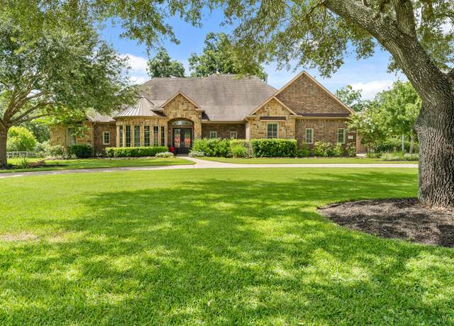 Property at 32723 Westminster Dr, Fulshear, TX 77441, 3 beds, 3.5 baths