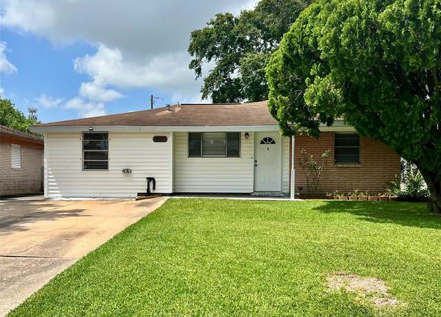 Property at 3134 7th Ave N, Texas City, TX 77590, 4 beds, 1 bath
