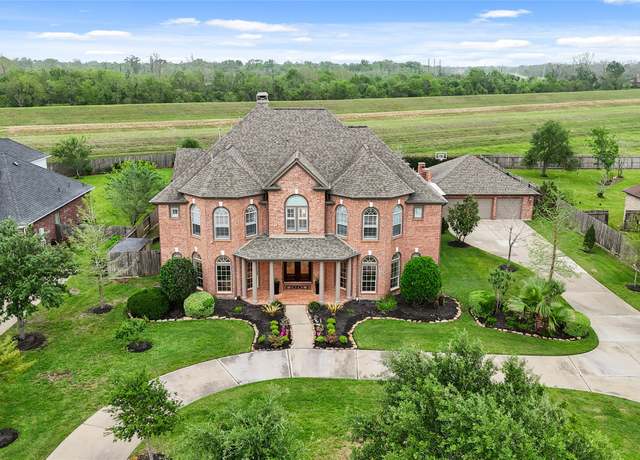 Property at 8311 Kelsey Pass, Missouri City, TX 77459, 5 beds, 5.5 baths