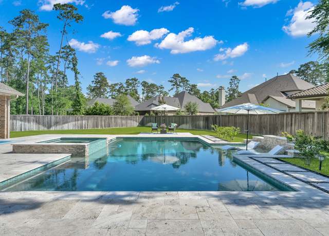 Property at 414 Rowan Pine Ct, Conroe, TX 77304, 4 beds, 3.5 baths