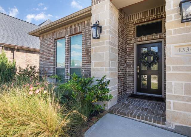 Property at 4334 Millers Creek Ln, Manvel, TX 77578, 4 beds, 2 baths