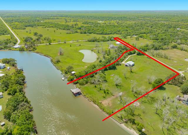 Property at 3142 County Road 309, Brazoria, TX 77422, 3 beds, 2 baths