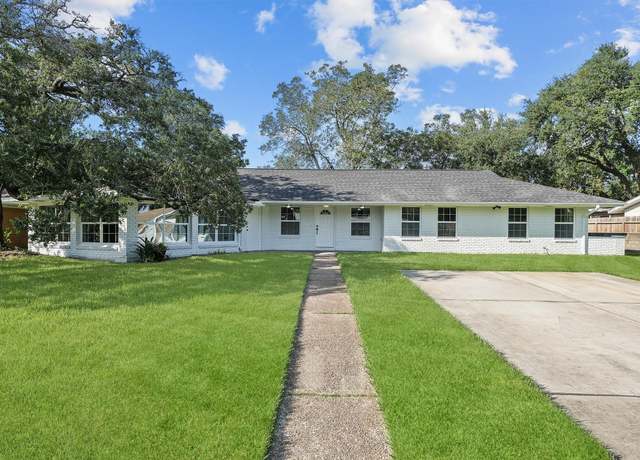 Property at 22 13th Ave N, Texas City, TX 77590, 4 beds, 2.5 baths