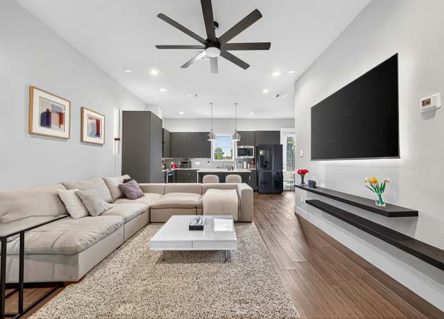 Property at 2541 Hollister Rd, Houston, TX 77080, 3 beds, 2.5 baths
