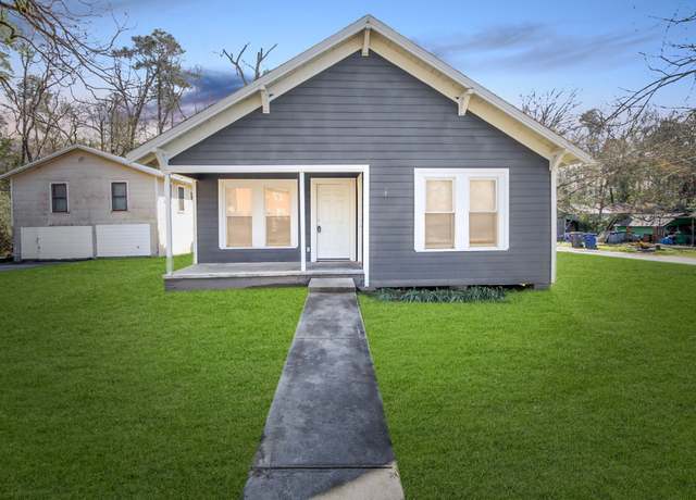 Property at 502 E Abbey St, Livingston, TX 77351, 2 beds, 1 bath
