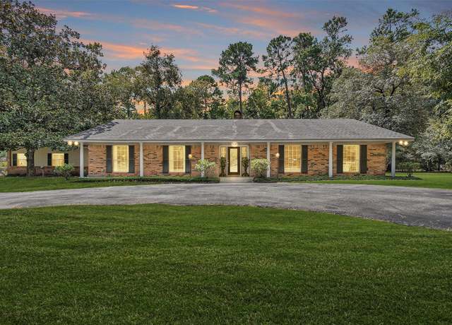 Property at 10135 Wahrenberger Rd, Conroe, TX 77304, 4 beds, 3 baths