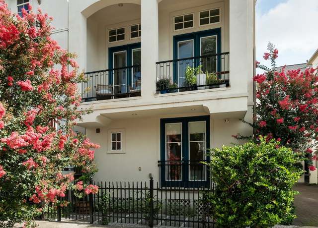 Property at 5658 Darling St, Houston, TX 77007, 3 beds, 3.5 baths