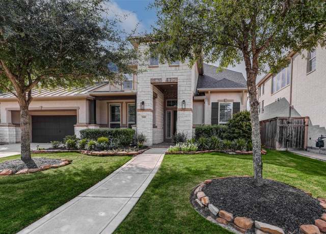 Property at 28606 Royal Pines Ct, Fulshear, TX 77441, 5 beds, 4.5 baths