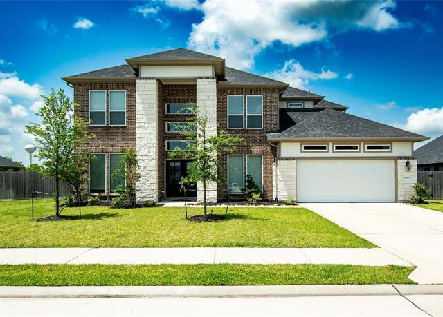 Property at 11823 Champions Forest Dr, Dayton, TX 77535, 4 beds, 3.5 baths