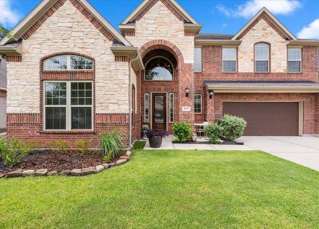 Property at 2077 Brookmont Dr, Conroe, TX 77301, 5 beds, 4.5 baths