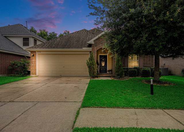 Property at 10502 Lauren Creek Dr, Baytown, TX 77523, 4 beds, 2 baths