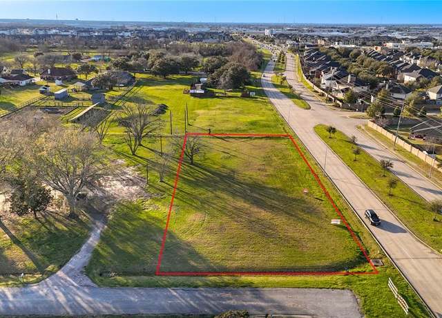 Property at 602 Sycamore Rd, Richmond, TX 77469
