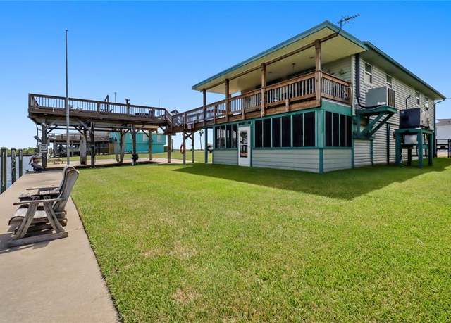 Property at 123 Jolly Boat Ln, Freeport, TX 77541, 3 beds, 3 baths
