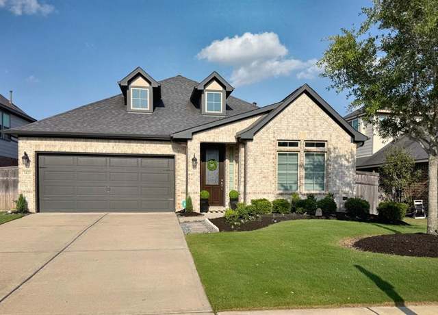 Property at 3423 Crescent Vista Dr, Fulshear, TX 77441, 4 beds, 3 baths
