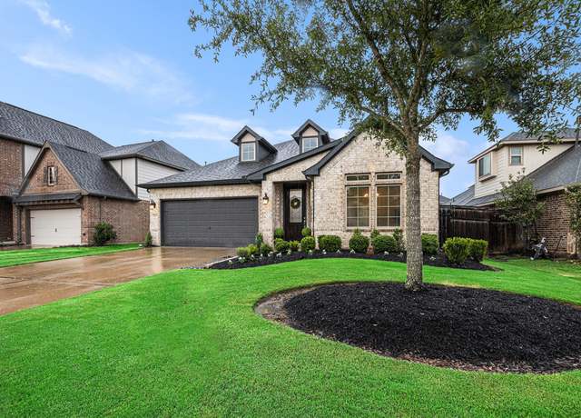 Property at 3423 Crescent Vista Dr, Fulshear, TX 77441, 4 beds, 3 baths