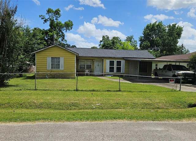 Property at 7622 Delavan Dr, Houston, TX 77028, 3 beds, 1 bath