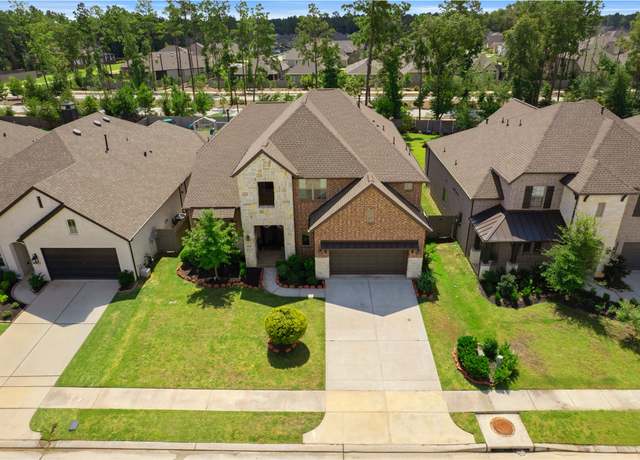 Property at 15084 Berry Brook Dr, Conroe, TX 77302, 5 beds, 4.5 baths