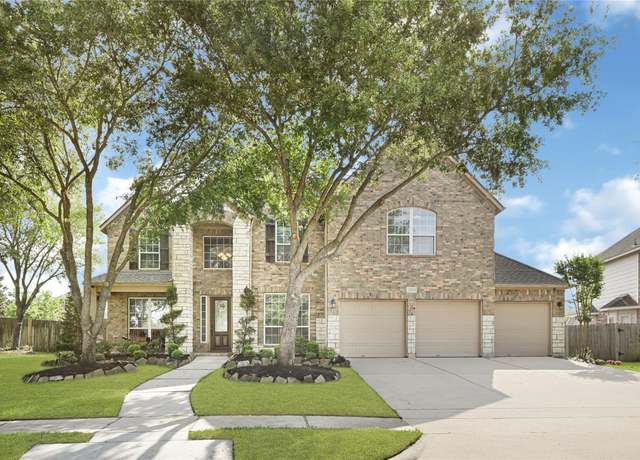 Property at 14218 Pearl Shadow Ln, Houston, TX 77044, 4 beds, 3.5 baths