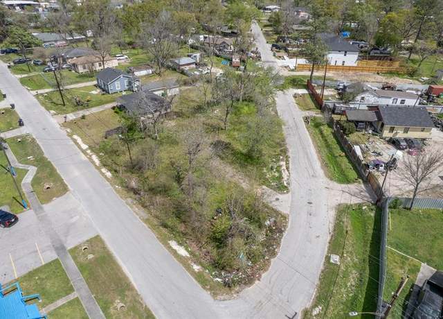 Property at 8502 Shady Dr, Houston, TX 77016