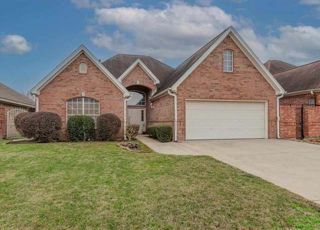 Property at 2425 N Bourque Dr, Nederland, TX 77627, 3 beds, 3 baths