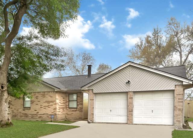 Property at 10035 Rustic Gate Rd, La Porte, TX 77571, 4 beds, 3 baths